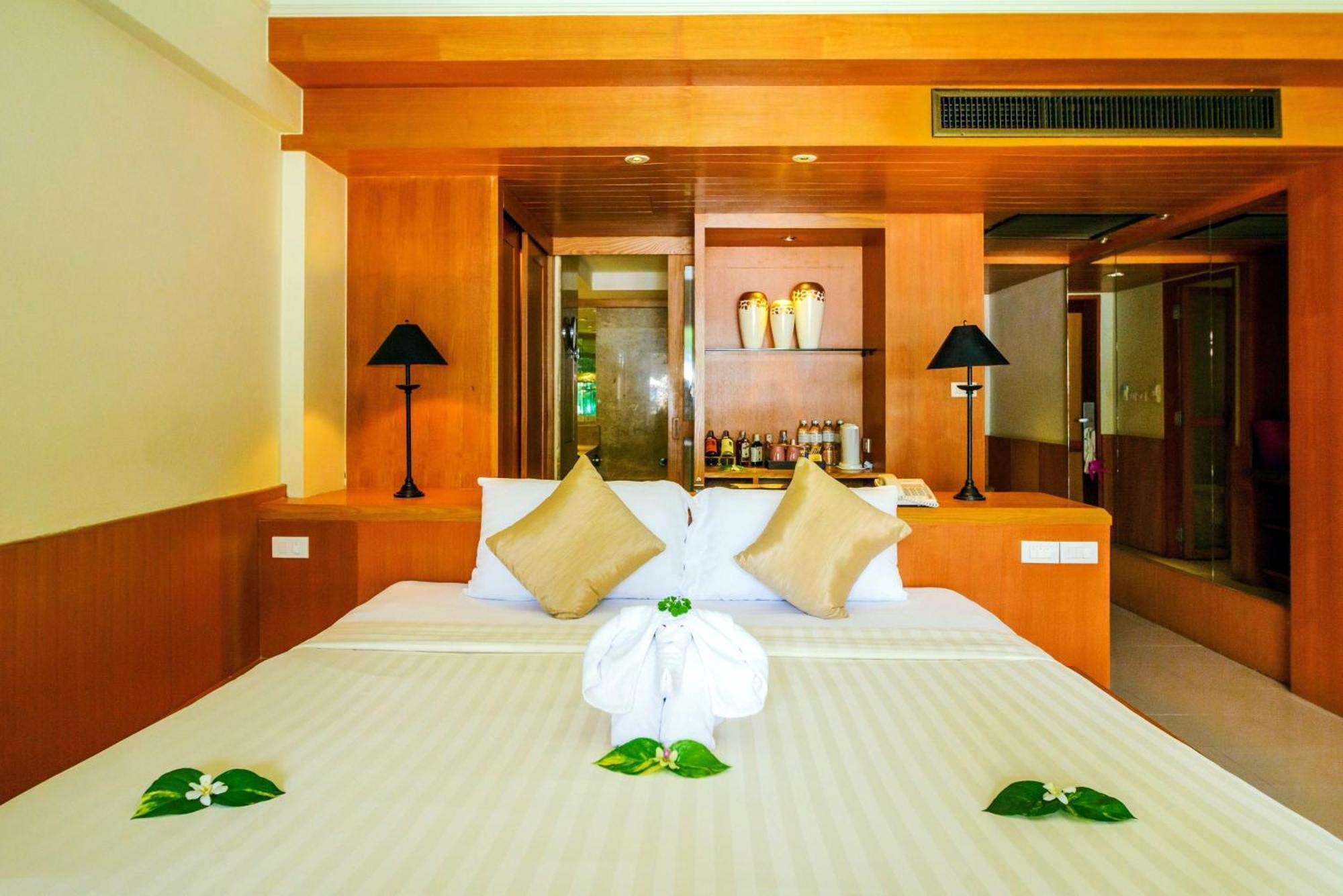 普吉岛-瓶庐海景度假酒店 Phuket Pl Seaview Resort Patong Dış mekan fotoğraf